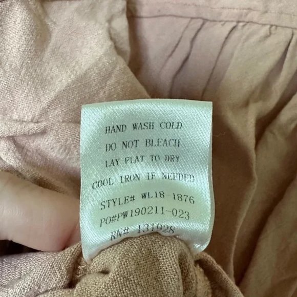 Wishlist Apparel Blush Button Front Tie Crop Shirt - Picture 6 of 6